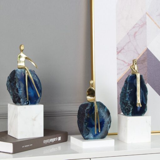 Bộ 3 tượng trừu tượng trang trí kệ tivi phòng khách Bộ 3 tượng trừu tượng trang trí kệ tivi phòng khách