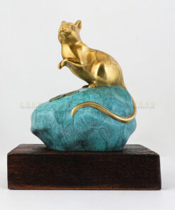 Chuột tiền vàng bằng đồng