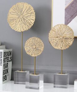 Mô hình lá sen trang trí kệ tivi phòng khách