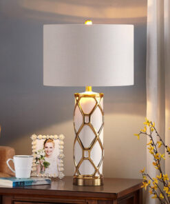 Đèn ngủ phong cách bắc âu sang trọng quà tặng tân gia sang trọng