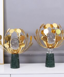 Mô hình quả cầu pha lê trang trí kệ tivi