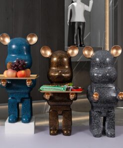 Mô hình gấu bearbrick bưng khay cao 80cm kích thước khay 40cm