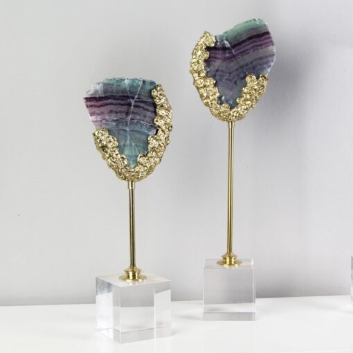 mo hinh da pha le tu nhien ket hop voi dong Mô hình đá pha lê tự nhiên trang trí quầy kệ tivi