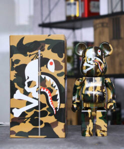 Mô hình gấu bearbrick 400% cao 28cm hàm cá mập