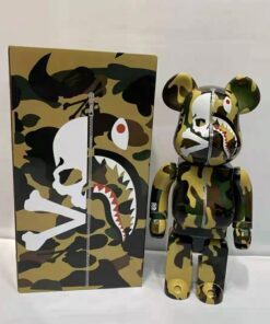 Mô hình gấu bearbrick 400% cao 28cm hàm cá mập