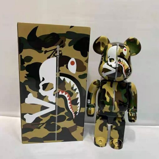 Mô hình gấu bearbrick 400% cao 28cm hàm cá mập Mô hình gấu bearbrick 400% cao 28cm hàm cá mập