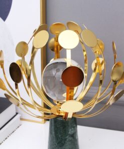 Mô hình quả cầu pha lê trang trí kệ tivi