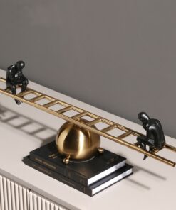 Mô hình thăng bằng trang trí quầy kệ ti vi sang trọng