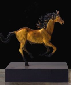 Ngựa bằng đồng đế đá cẩm thạch