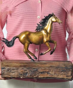 Tượng ngựa phong thủy đế gỗ