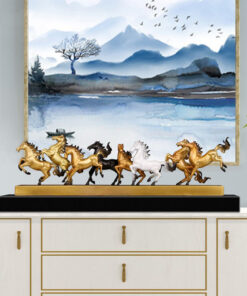 Tượng bát mã truy phong sang trọng