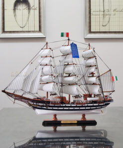 Thuyền buồm phong thủy bằng gỗ