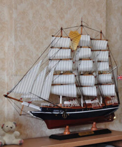 Thuyền buồm phong thủy bằng gỗ