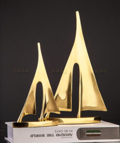 Mô hình thuyền trang trí bằng đồng