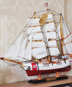 Thuyền buồm phong thủy bằng gỗ