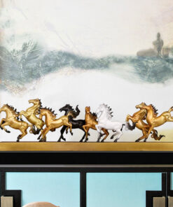 Tượng bát mã truy phong sang trọng