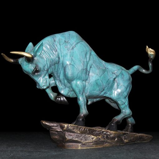 tuong bo tai chinh Tượng bò tót quà tặng sếp sang trọng năm 2021