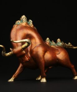 tượng bò tót cách điệu