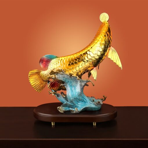 Cá rồng ngậm tiền vàng cao 34cm nặng 3,2kg Cá rồng ngậm tiền vàng cao 34cm nặng 3,2kg