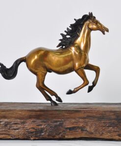 Tượng ngựa phong thủy đế gỗ