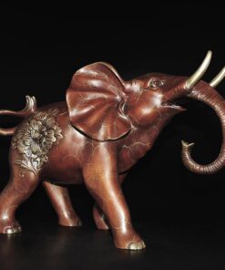 Tượng voi bằng đồng