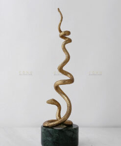 Tượng con rắn cung hoàng đạo