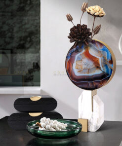 Đá cẩm thạch trang trí kết hợp bình cắm hoa hiện đại