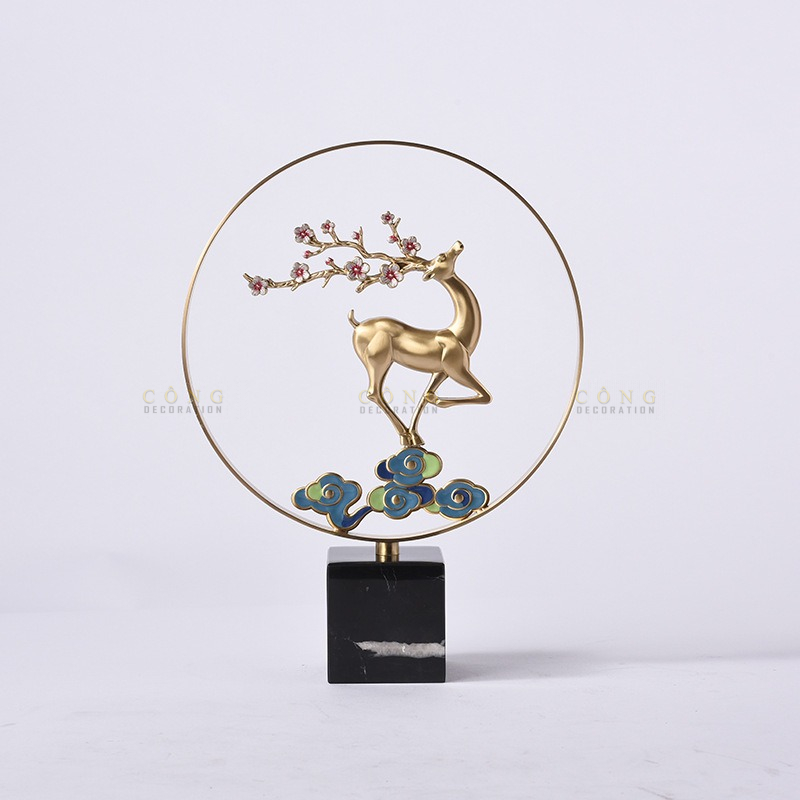 Hươu hoa đào trang trí