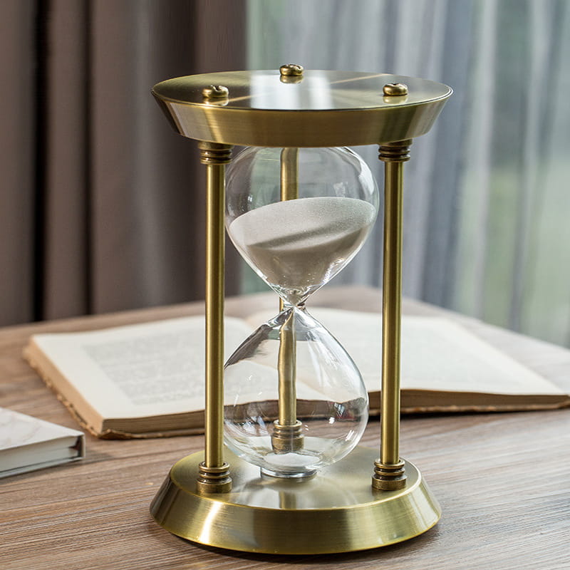 Đồng Hồ Cát Tam Trụ