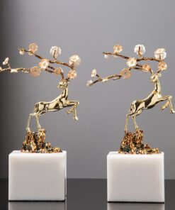 Hươu Sika trang trí phòng khách hiện đại