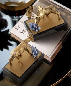 Con hươu sừng tấm trang trí kệ tủ