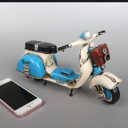 mo hinh xe vespa co mau xanh Mô hình vespa cổ màu xanh