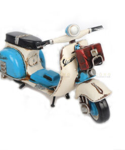 Mô hình vespa cổ màu xanh