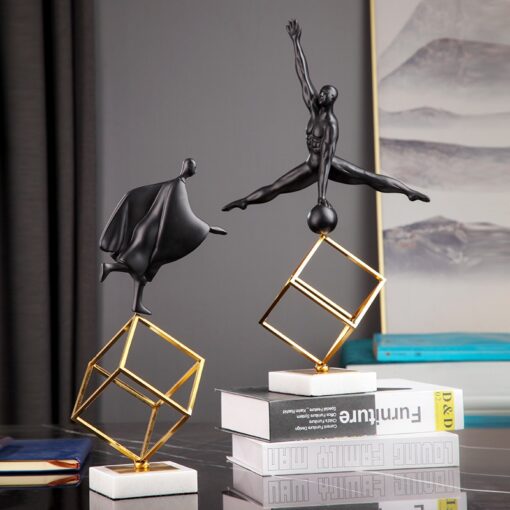 nghe si xiec 1 Tượng nghệ sĩ xiếc