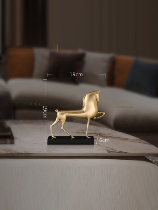 ngua ma dao thanh cong 3 Tượng ngựa nghệ thuật