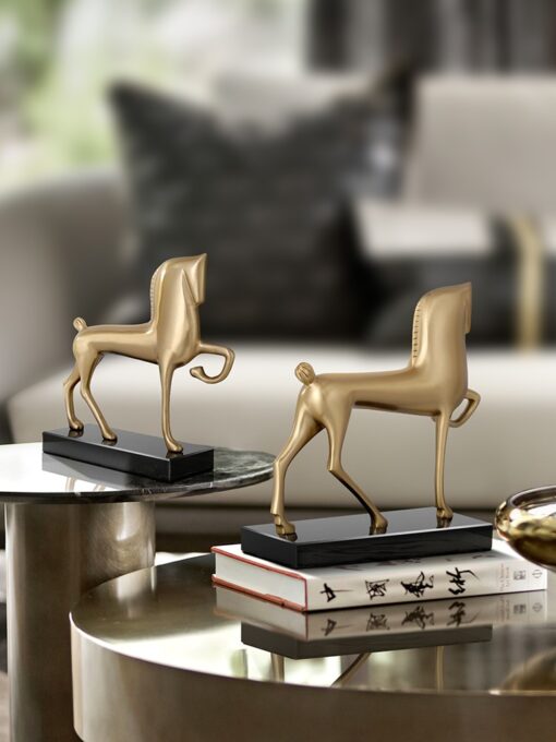 ngua ma dao thanh cong 6 7 Tượng ngựa nghệ thuật trang trí kệ tủ, tivi