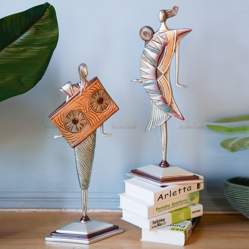 Tượng nghệ thuật để bàn