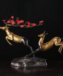 Đôi hươu may mắn làm quà khai trương