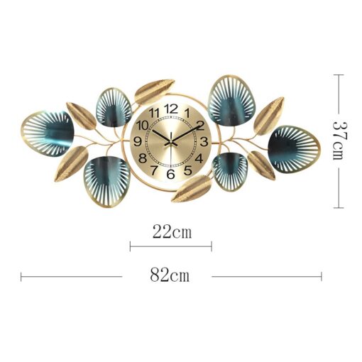 dong-ho-treo-tuong 3 Đồng hồ treo tường kết hợp phù điêu trang trí