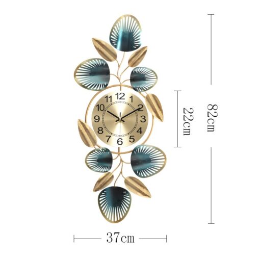dong-ho-treo-tuong 4 Đồng hồ treo tường kết hợp phù điêu trang trí