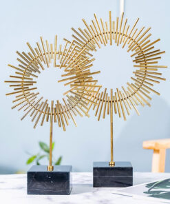 Mẫu decor đơn giản trang trí tủ kệ