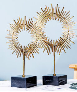 Mẫu decor đơn giản trang trí tủ kệ