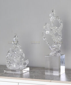 Mô hình núi trong suốt