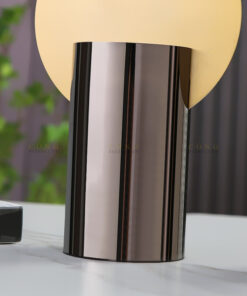 Mô hình tĩnh vật đặt kệ tủ, bàn ăn