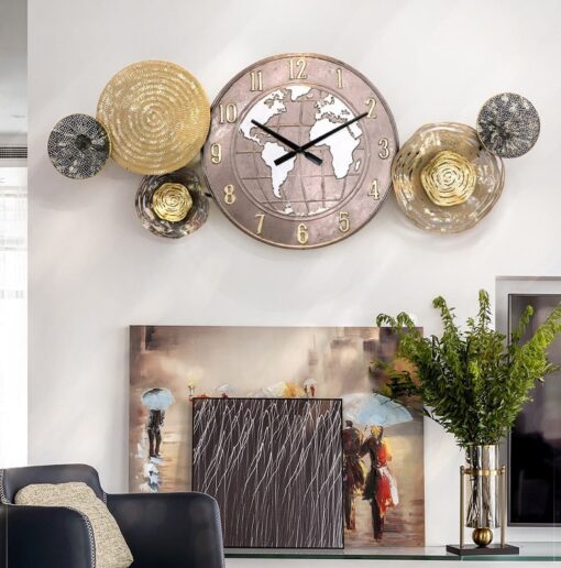 tranh-dong-ho-qua-dia-cau-2-min Đồng hồ treo tường quả địa cầu