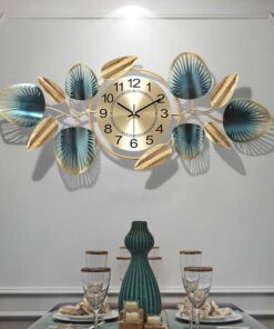 Đồng hồ treo tường kết hợp phù điêu trang trí