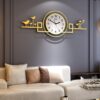 Đồng hồ treo tường kết hợp trang trí nội thất