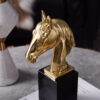Mô hình đầu ngựa để bàn