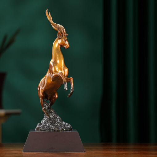 tuong de nui 2 Tượng dê trên núi