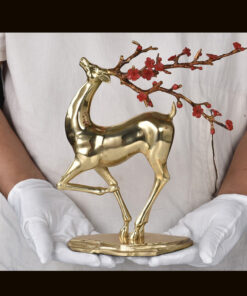 Hươu hoa anh đào mạ vàng